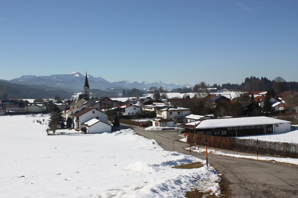 Ferienwohnungen Neukirchen Neukirchen am Teisenberg Exterior photo